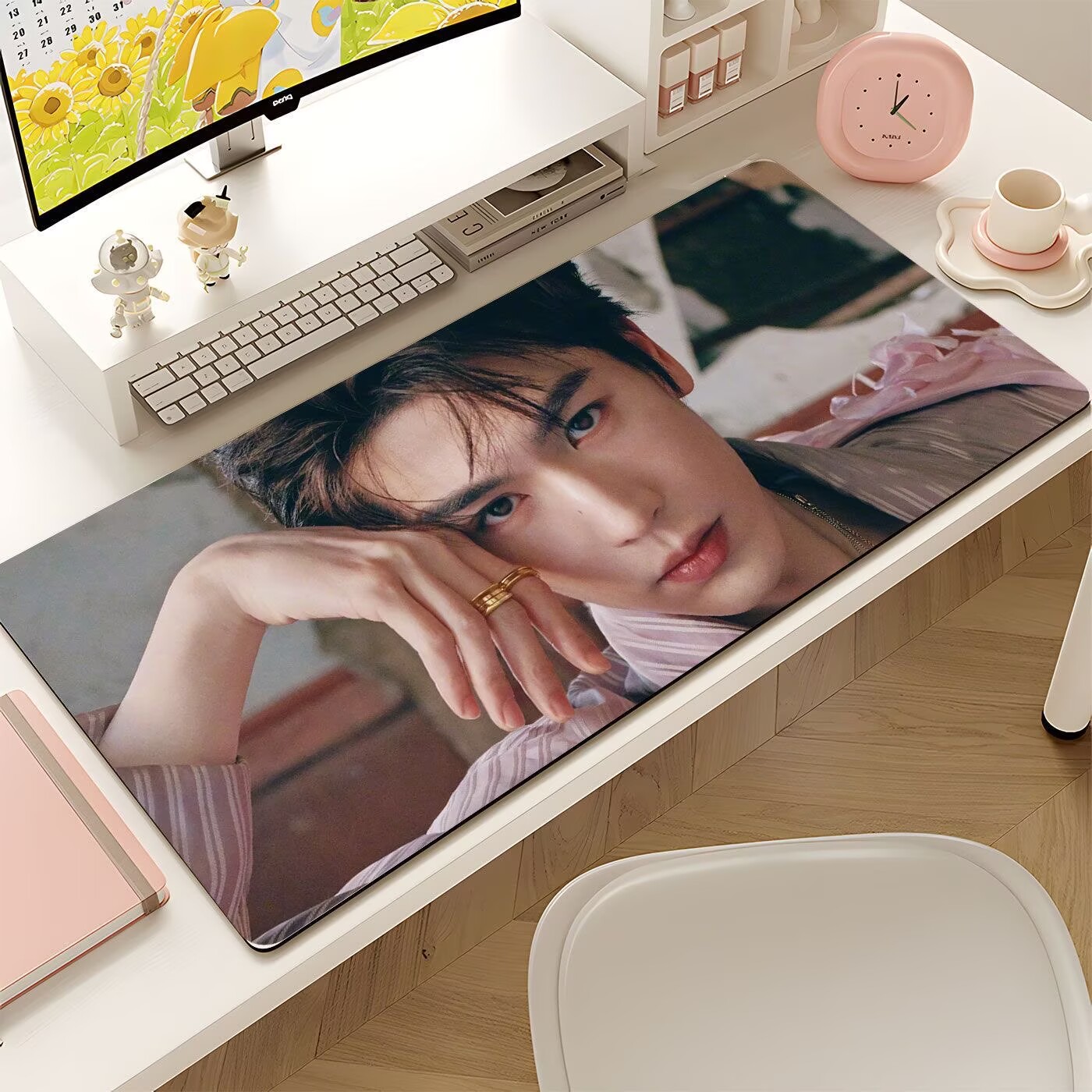 Tablet Accessory - Übergroßes Mauspad von Zhang Linghe, Tastaturpad